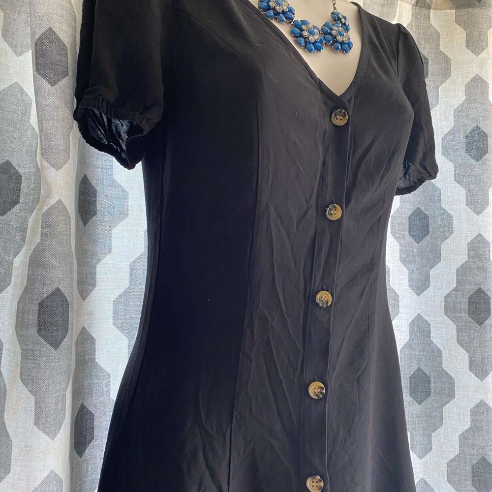 Dress - Picture 3 of 4